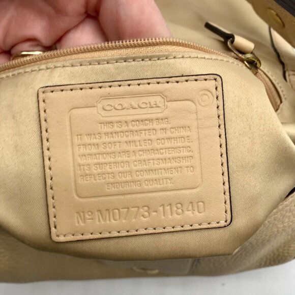 Vintage Coach Beige Pebbled Leather Soho Shoulder Bag 11840 - Picture 11 of 11